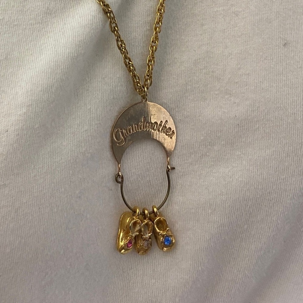 Vintage Gold Tone Grandmother Necklace Crescent Pendant 3 Baby Shoe Charms